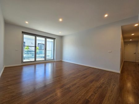 Stylish Apartments in Prime Location - Photo 3