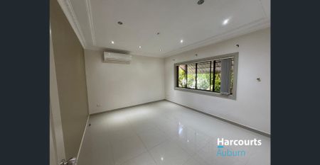 LARGE 4 BEDROOM HOUSE FOR LEASE - Photo 4