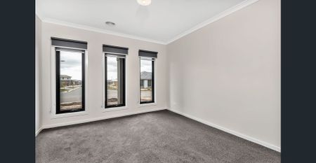 Stylish, Spacious & Low-Maintenance Home Awaits You - Photo 4