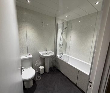 2 bedroom flat to rent - Photo 6