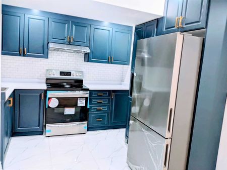 For Lease - 114 Rising Hill Ridge, Brampton, Ontario - Photo 5