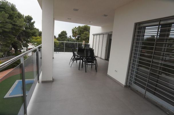 3 room luxury Apartment for rent in Torrent, Valencia - Photo 1