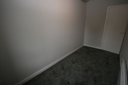 Abercromby Drive, 2 Bed Unfurnished Apartment, Calton – Available 03/10/2024 - Photo 2