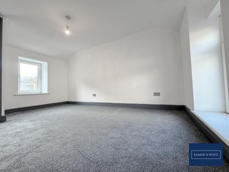 2 bedroom terraced house to rent - Photo 2