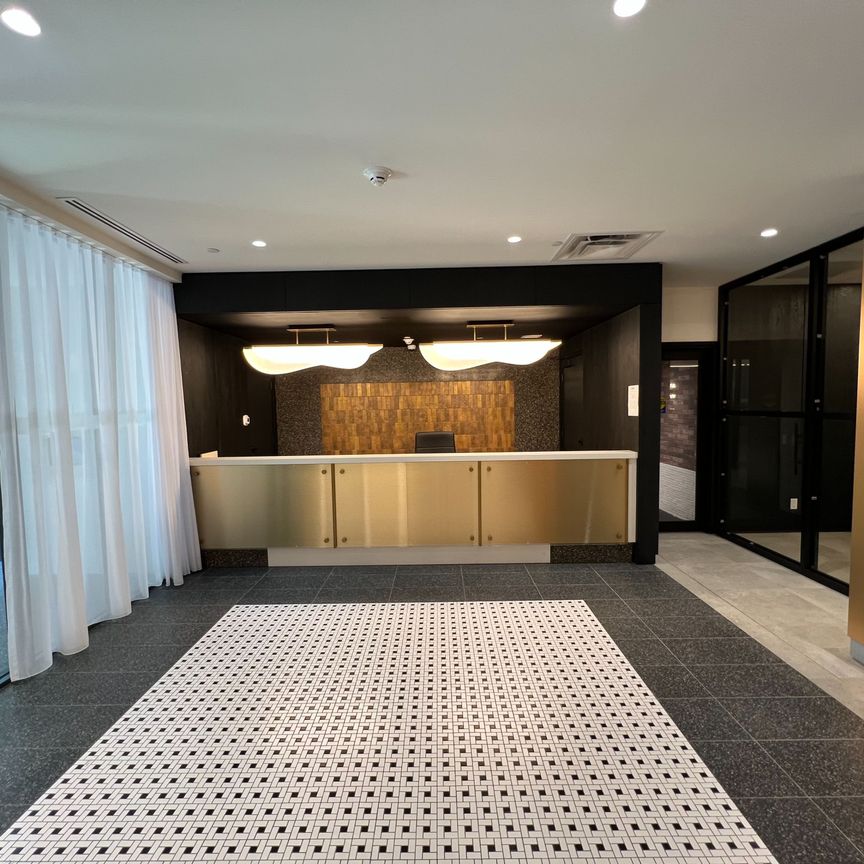For Lease - 5 Lakeview Avenue Unit# 515, Toronto, Ontario - Photo 1