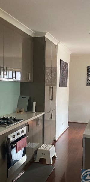 Well presented 3 Bedroom Unit - Photo 1