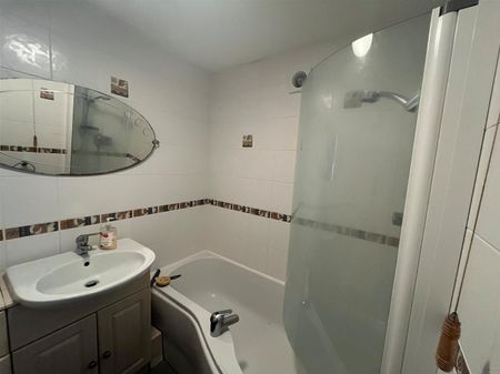 Flat 7 Sycamores, 4 Queens Road, Weston Super Mare - Photo 2