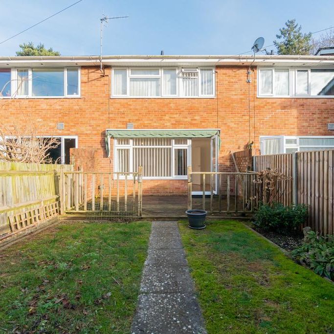 3 bedroom terraced house to rent - Photo 1