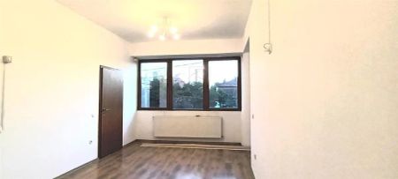 Vila D+P+1+M de inchiriat pentru birouri 6 camere - Complexul Studentesc - Photo 3