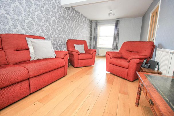 2 bedroom terraced house to rent - Photo 1