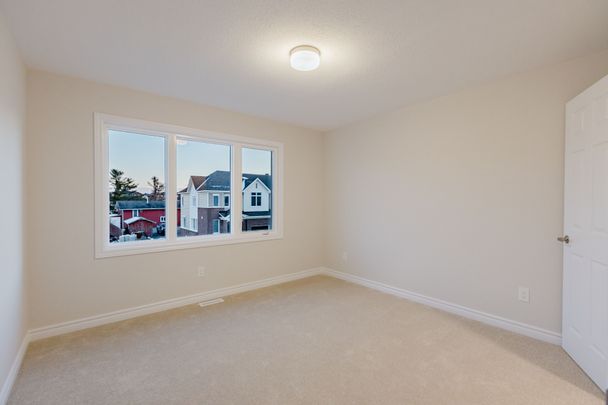 For Lease - 180 Ryan Reynolds Way, Orleans - Cumberland and Area, Ontario - Photo 1