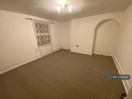 3 bedroom maisonette to rent - Photo 1