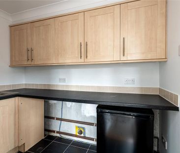 3 bedroom end of terrace house to rent - Photo 5