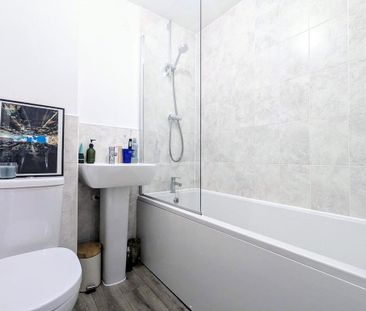 2 bedroom end of terrace house to rent - Photo 6