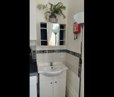 Room in a Shared House, South Hill Park, NW3 - Photo 6