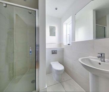 Langley Place, Guildford, Surrey, GU2 - Photo 1