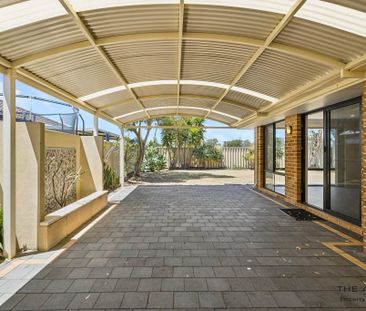 Spacious Family Home with Large Backyard - Photo 4