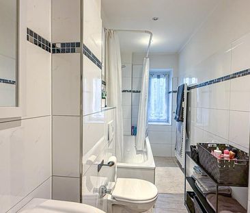 Charmante Altbauwohnung mit Dielenboden in ruhiger Lage von Düsseld... - Photo 1