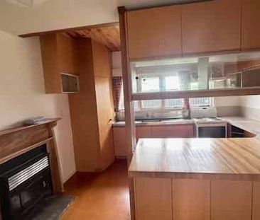 CLOSE TO CAMBRIDGE EAST SCHOOLS - Photo 5