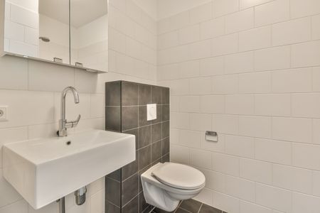 Te huur: Huis Waldorpstraat 441 in Den Haag - Photo 4