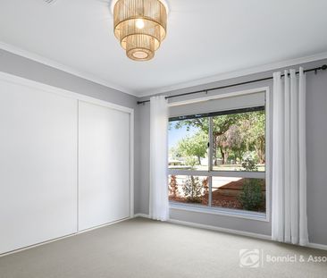 CHARMING HOME IN QUIET WEST WODONGA COURT - Photo 6