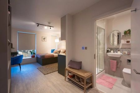 Suite Studio - Photo 5