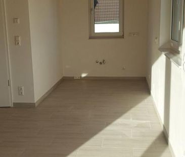 2 Zimmerwohnung 50m² + 70m² Dachterrasse + 12m² Raum in UG - Foto 1