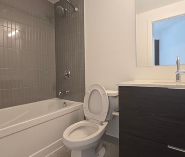 For Lease - 2501 Saw Whet Boulevard Unit# 325, Oakville, Ontario - Photo 6