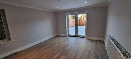 2 bedroom semi-detached house to rent - Photo 2