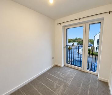 4 bedroom detached house to rent - Photo 3