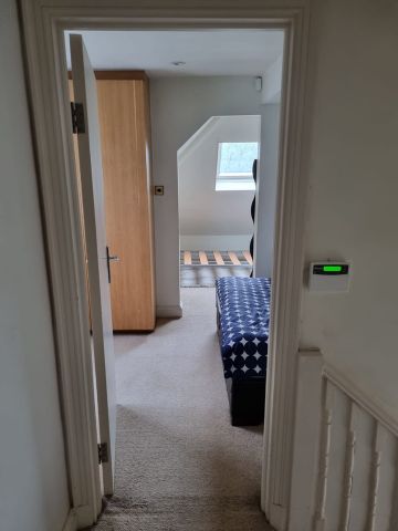 Room in a Shared House, Old Kenton Lane, NW9 - Photo 4