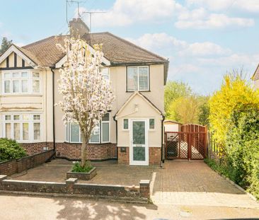 3 bedroom semi-detached house to rent - Photo 3