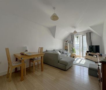 2 bedroom apartment to rent - Photo 6