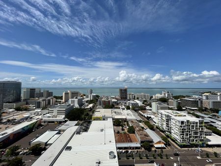 Fantastic Apartment With Great Views - Photo 2