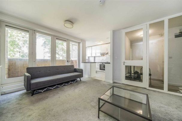 Porchester Square, Queensway, W2 - Photo 1