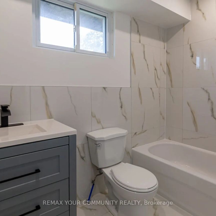 69 Blythwood Road N #2 Basement - Photo 2