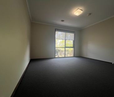 Freshly Renovated 3 Bedroom Home in Court Location - Photo 6