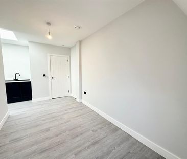 1 bed flat to rent in Sheffield Road, Barnsley, S70 - Photo 4