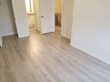 For Lease - 71 Schmeltzer Crescent, Richmond Hill, Ontario - Photo 5