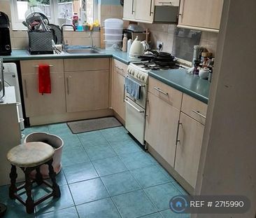 1 bedroom in a house share to rent - Photo 6