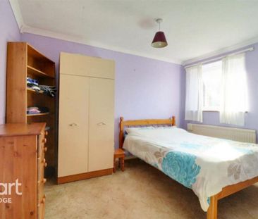 3 bedroom terraced house to rent - Photo 2