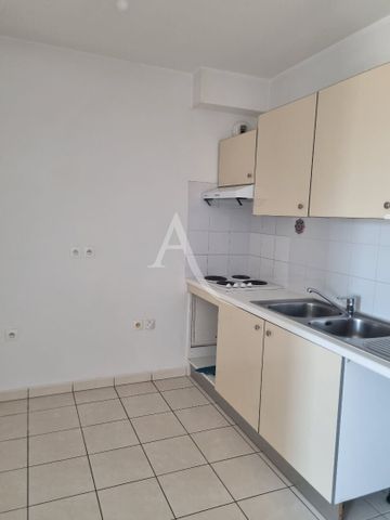 Location Appartement 2 pièces 51m² - Photo 4