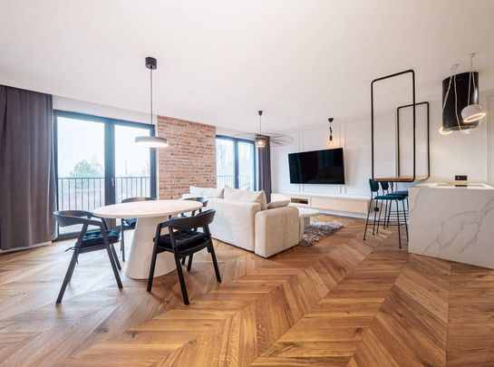 Komfortowy Apartament z Tarasem na dachu - Photo 1