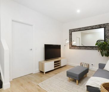 Glenroy rental - Photo 1