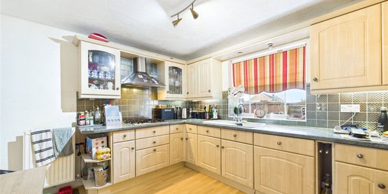 Hitherhooks Hill, Binfield Hitherhooks Hill, Binfield - Photo 3