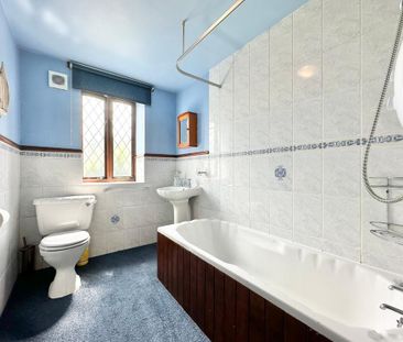 2 bedroom semi-detached house to rent - Photo 5