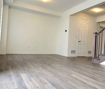 For Lease - 3281 Brigadier Avenue, Pickering, Ontario - Photo 5