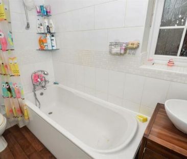 4 bedroom house to rent - Photo 3