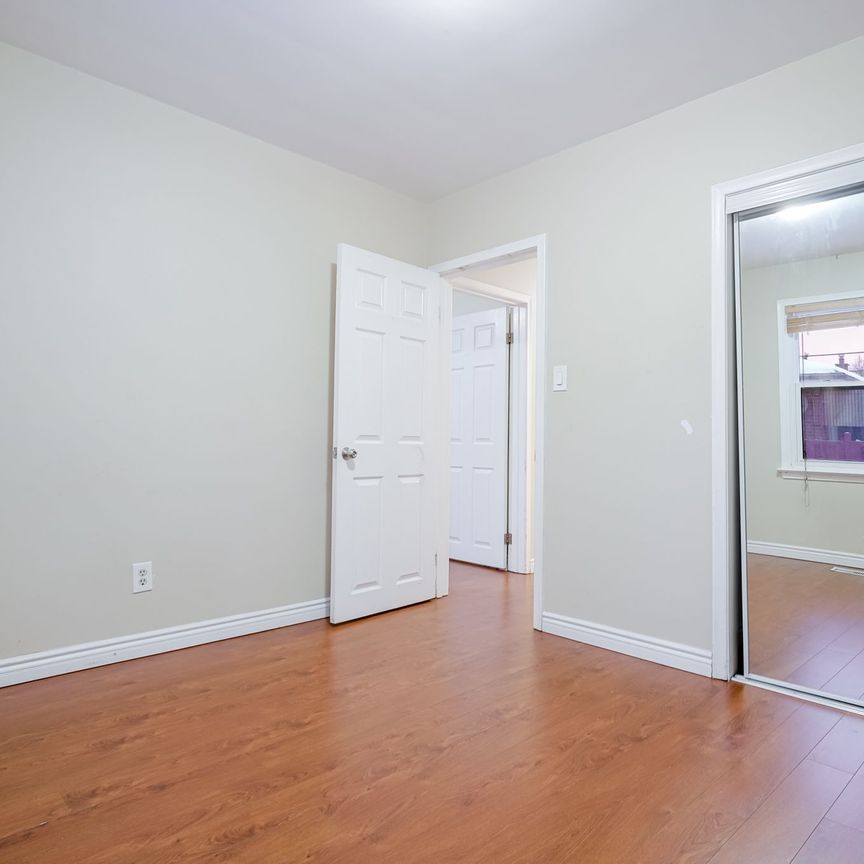 For Lease - 40 Calumet Crescent, Toronto, Ontario - Photo 1