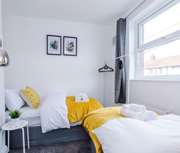 3 Bed Terraced House, Copperfield Drive, LS9 - Photo 5